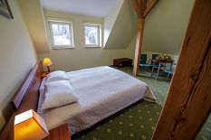 pokoje zamek dolny apartamenty (16).jpg